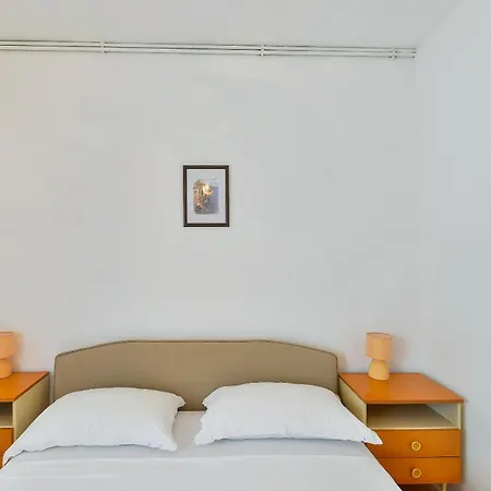Apartment Basic Mario